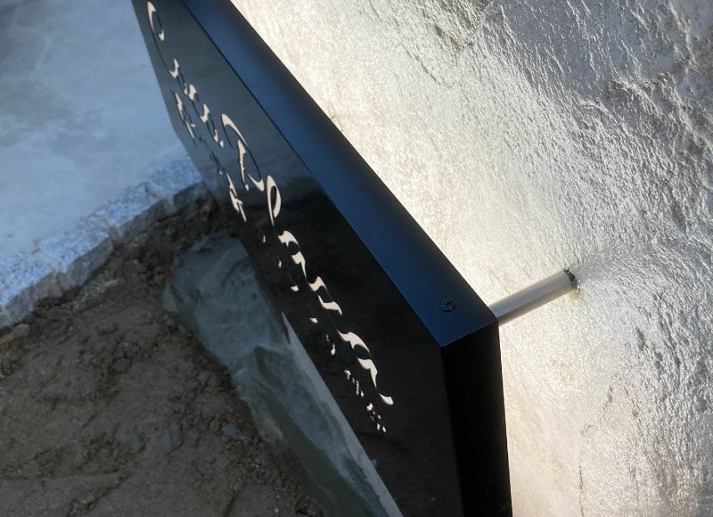 LEDの看板 光る表札 LED銘板制作