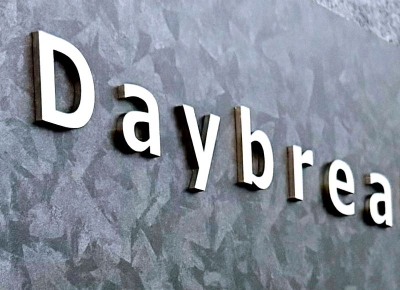 リン酸風塗装　ステンレスサイン　リングレー